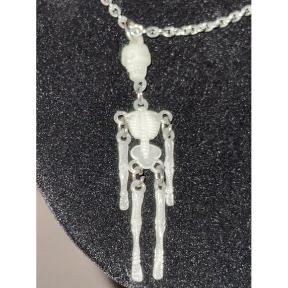 Skeleton Necklace Moveable Limb Steampunk Punk Skull Glow In The Dark Necklace - Picture 6 of 13